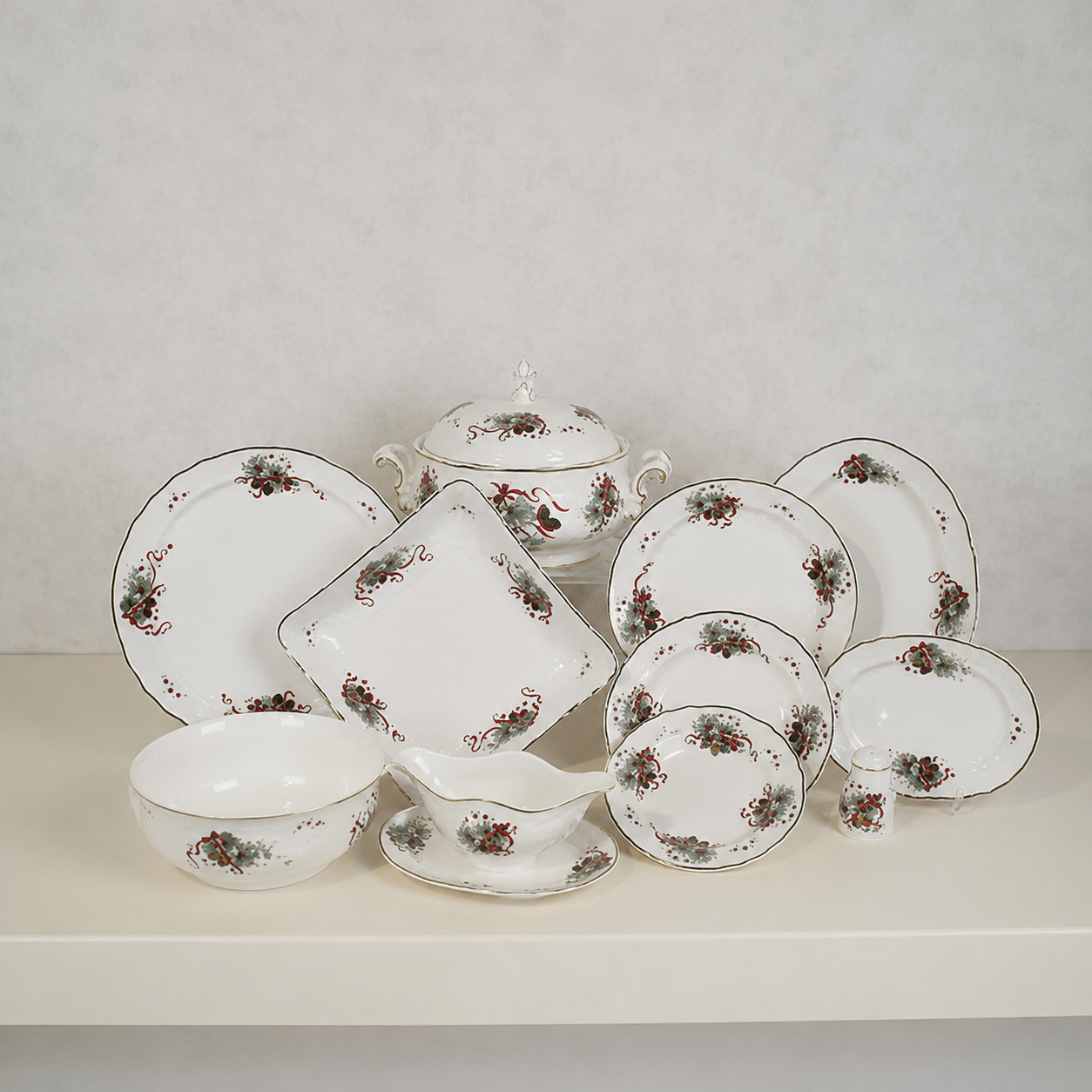 Eva Dinner Set – Christmas Design Eva Dinner Set - Christmas Design - Image 1