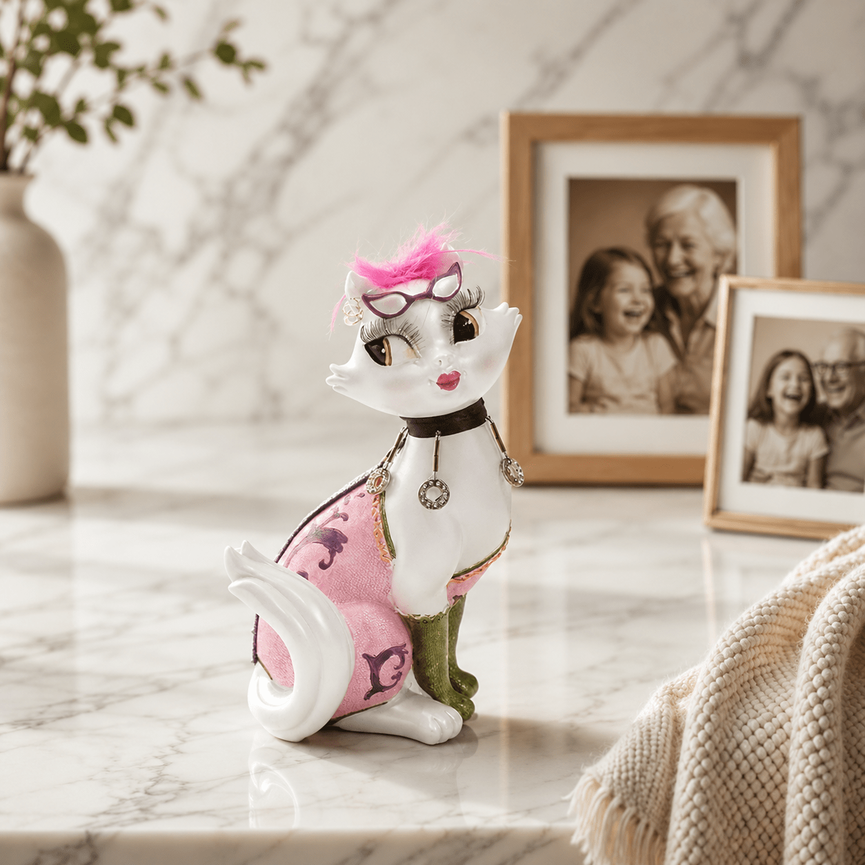 Fancy Feline Bank Figurine Fancy Feline Bank Figurine - Image 1