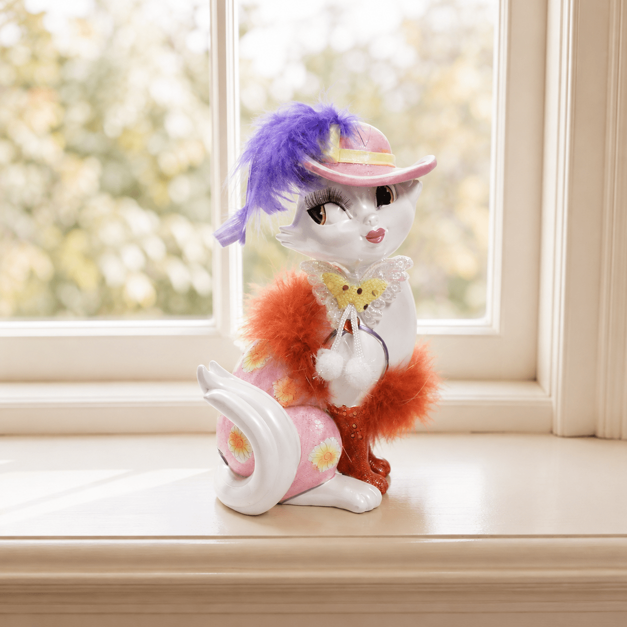Fashionista Feline Figurine Bank Fashionista Feline Figurine Bank - Image 1