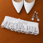 Linking Hearts - Wedding Garter White
