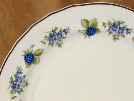 Blackberry Cake Set Fine Porcelain Hollohaza