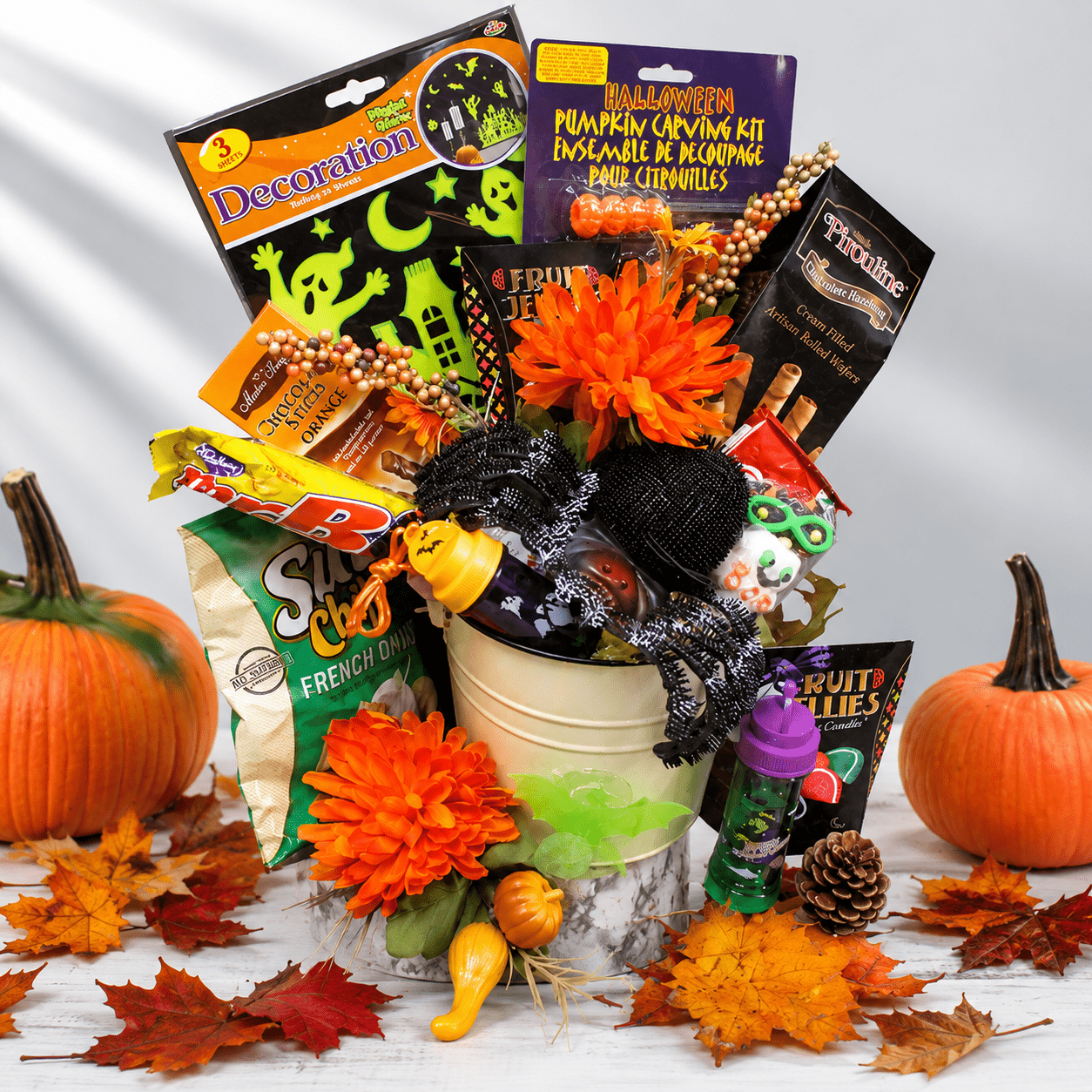 Spider Scare Halloween Package Spider Scare Halloween Package - Image 1