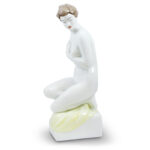 Spring Wind Porcelain Figurine - Image 5