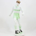 Soccer Player Figurine Hollohaza - Image 2