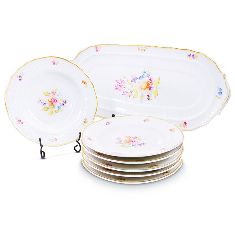 095-HOS-1781-2-LG.jpg Alba Regia Oblong Cake Set Hand Painted - 21 Carat Gold - Image 1