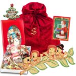 Birdies Wall Decor And Santa's Chocolate Package