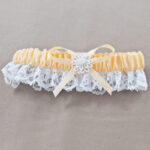 Flower on Buttercream Wedding Garter