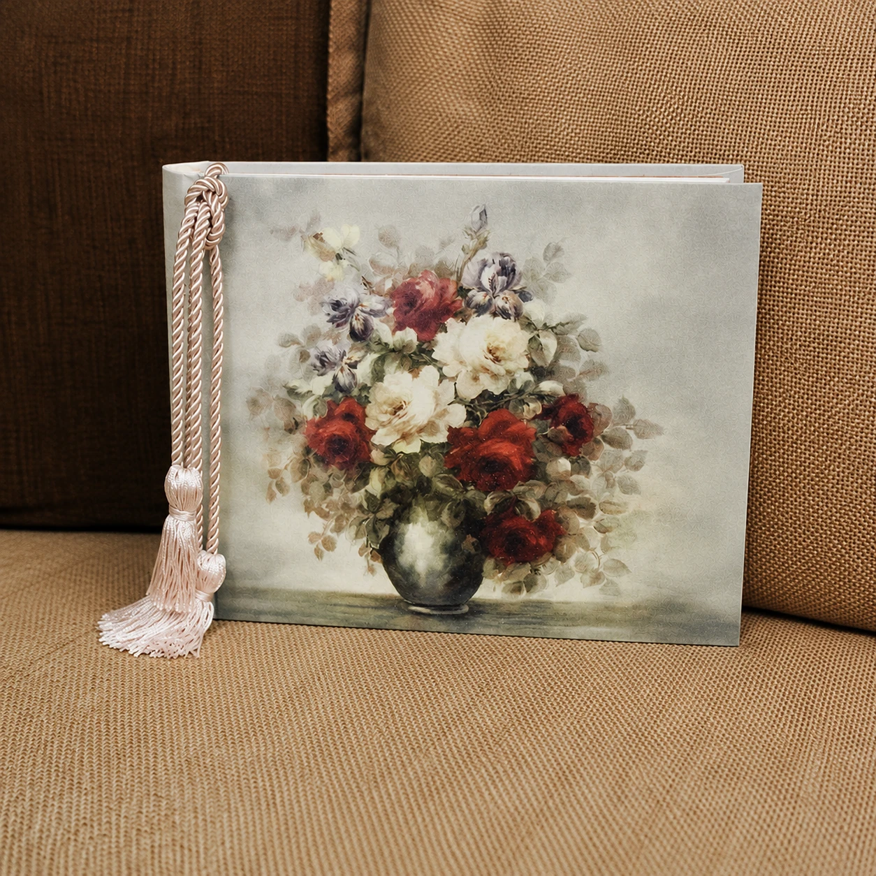Beautiful Roses Photo Album – ONLY 1 LEFT! Beautiful Roses Photo Album - ONLY 1 LEFT! - Image 1