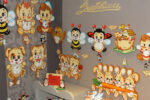 Birdies Wall Decor And Santa's Chocolate Package - Image 7