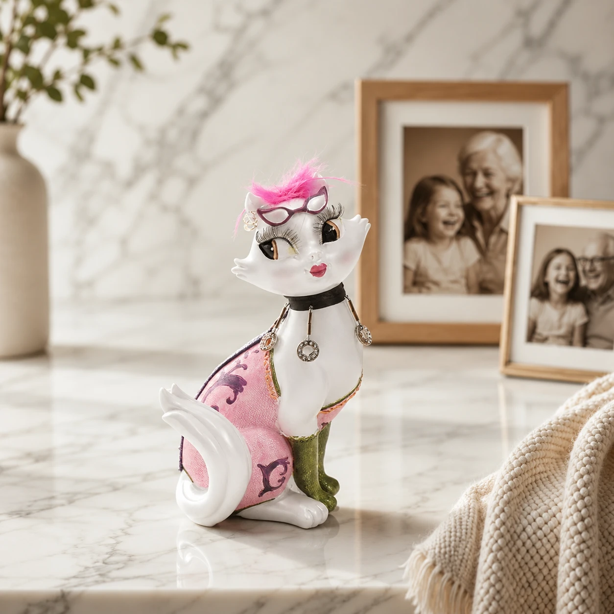 Fancy Feline Bank Figurine Fancy Feline Bank Figurine - Image 1